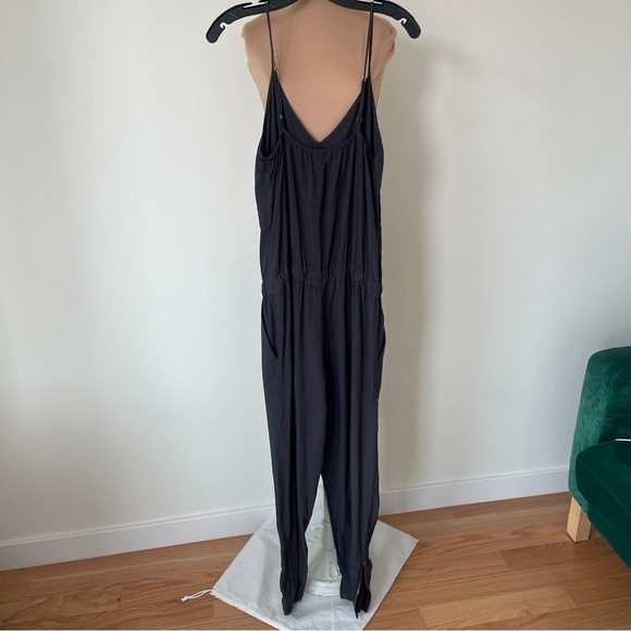Splendid Gray Rayon V-Neck Zipper Ankle Waist Tie Sleeveless Jumpsuit EUC Size M - Picture 2 of 8